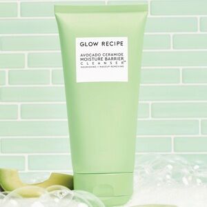 🦋 $6 Glow Recipe Avocado Ceramide Moisture Barrier Cleanser